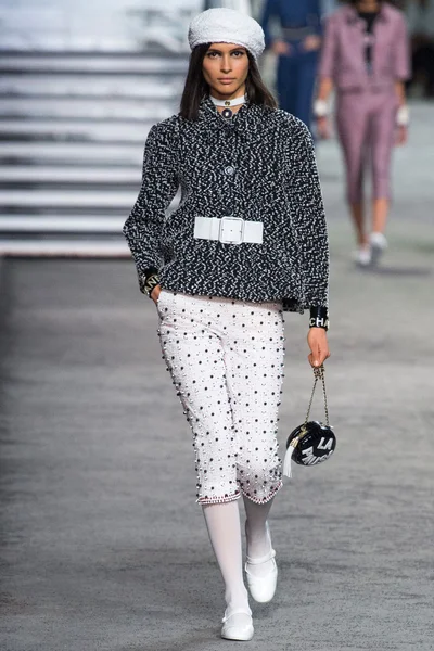 Look 23